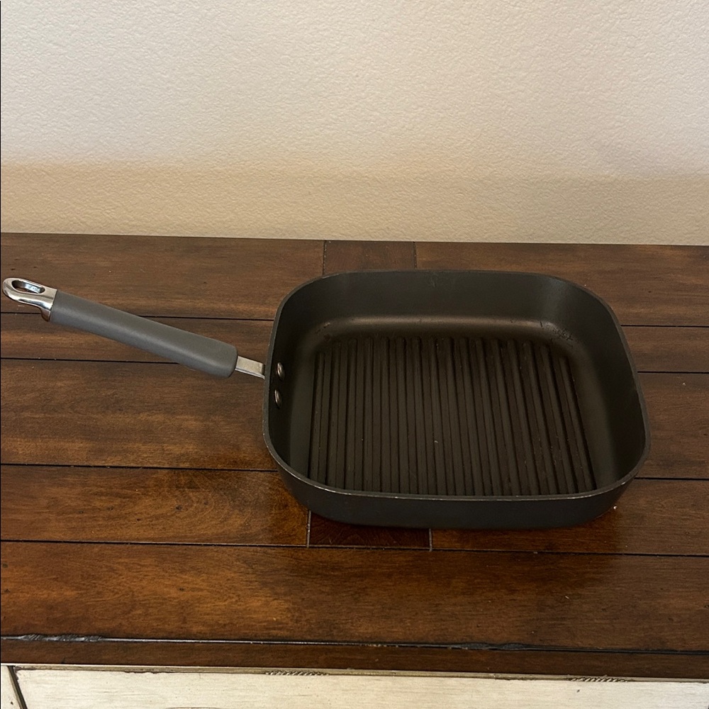 The Pampered Chef Grill Pan